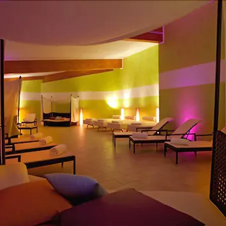 Morada Strandhotel Ostseebad מלון 4*